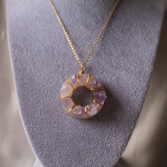 Jewelry - Raw Amethyst Circle Pendant Necklace – Gold Wire Wrapped